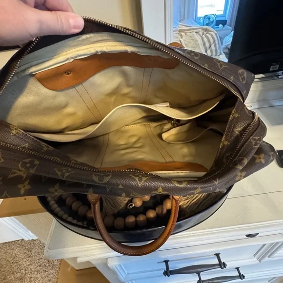 Authentic Louis Vuitton Sirius Monogram Double zipper soft suitcase Travel bag - Picture 4 of 6